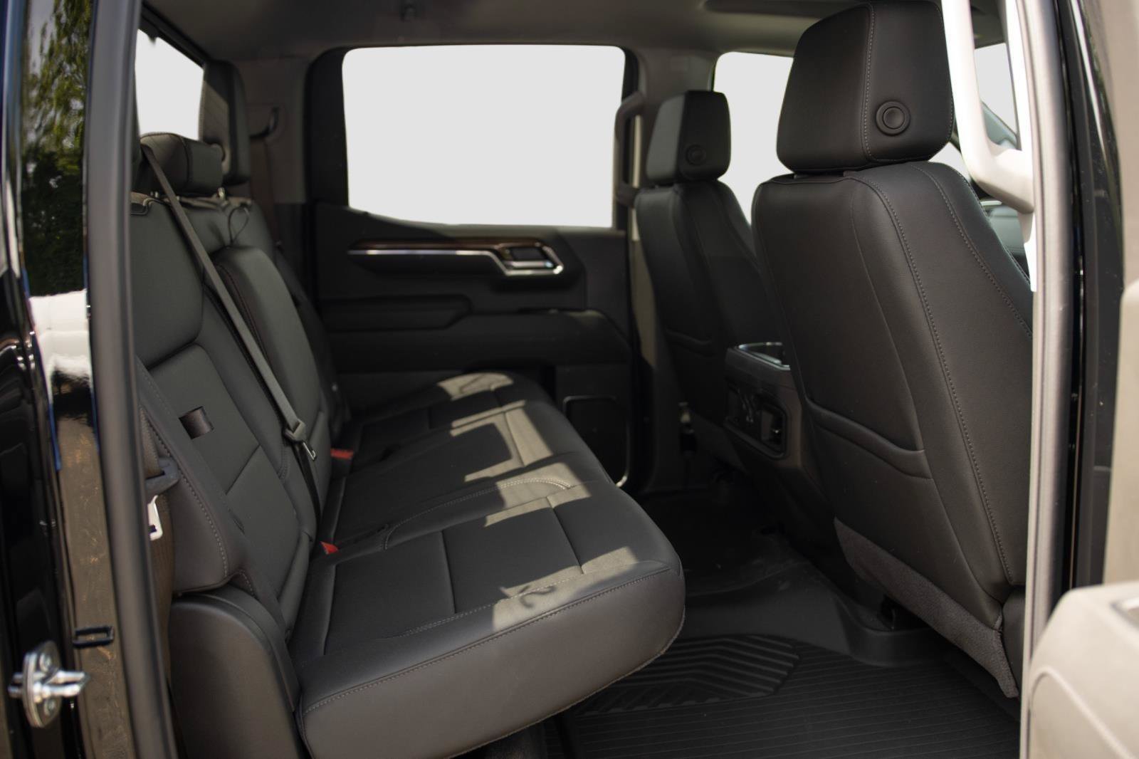 New 2026 Chevrolet Silverado 1500 LT Trail Boss w/ Convenience Package II AWD/4WD image 24