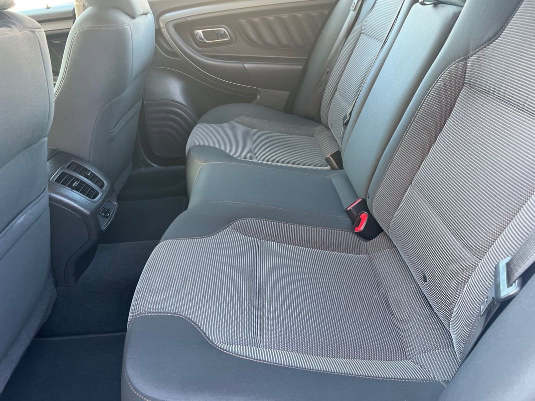 Used 2010 Ford Taurus SEL image 12