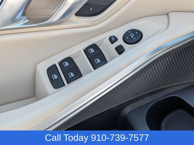 Used 2023 BMW 330i Sedan w/ Driving Assistance Package RWD image 14
