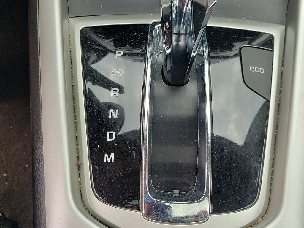 Used 2013 Chevrolet Captiva Sport LTZ FWD image 29