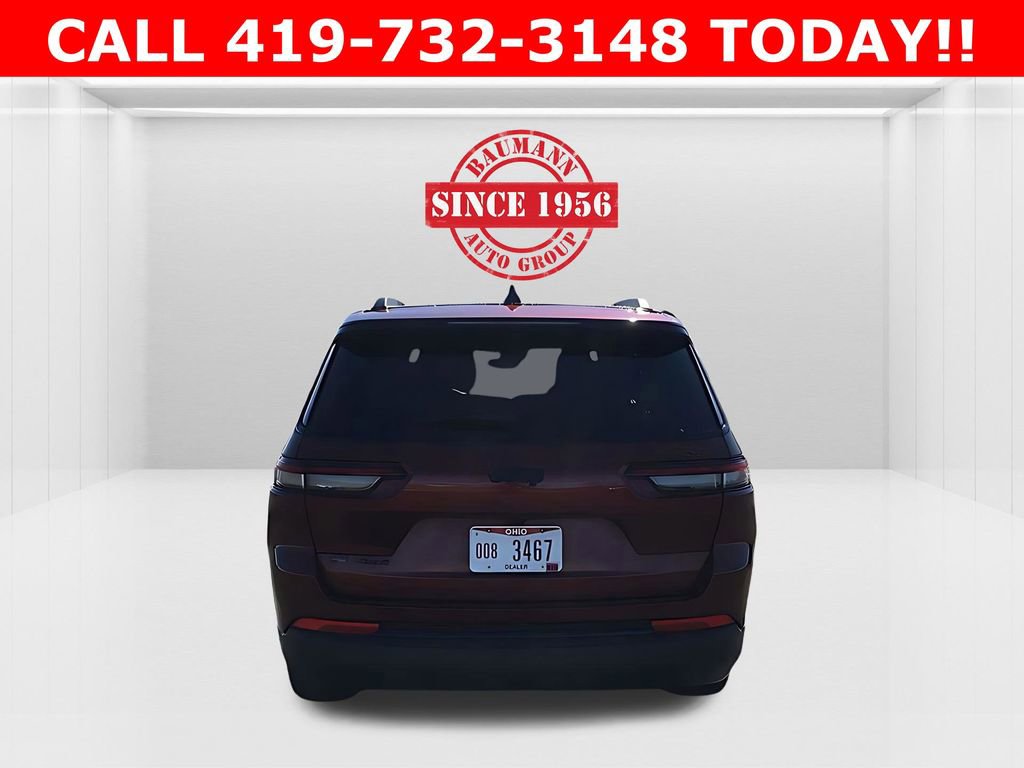 Used 2023 Jeep Grand Cherokee L Laredo AWD/4WD image 3