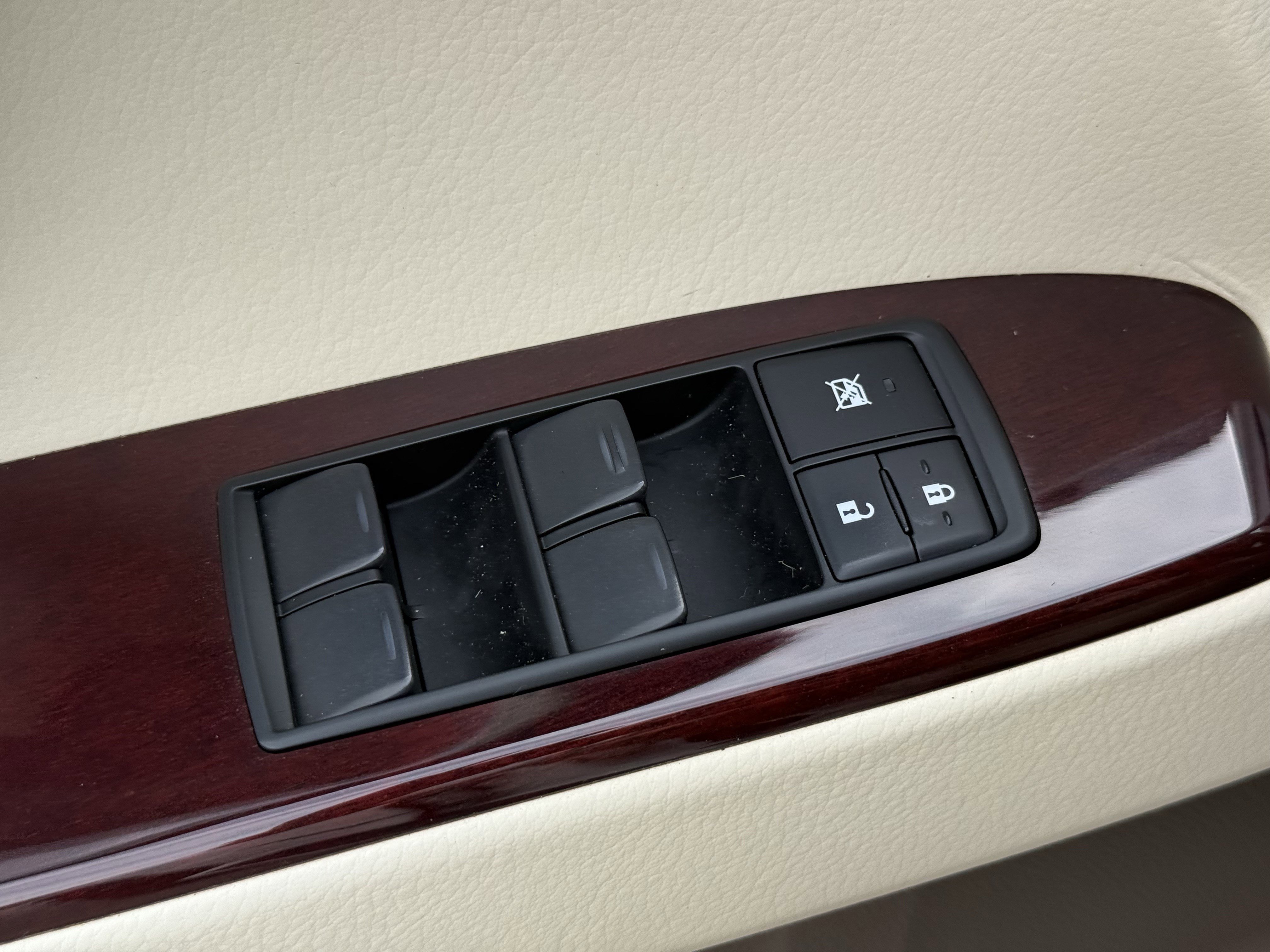 Used 2019 Lexus GX 460 Premium w/ Premium Package AWD/4WD image 26