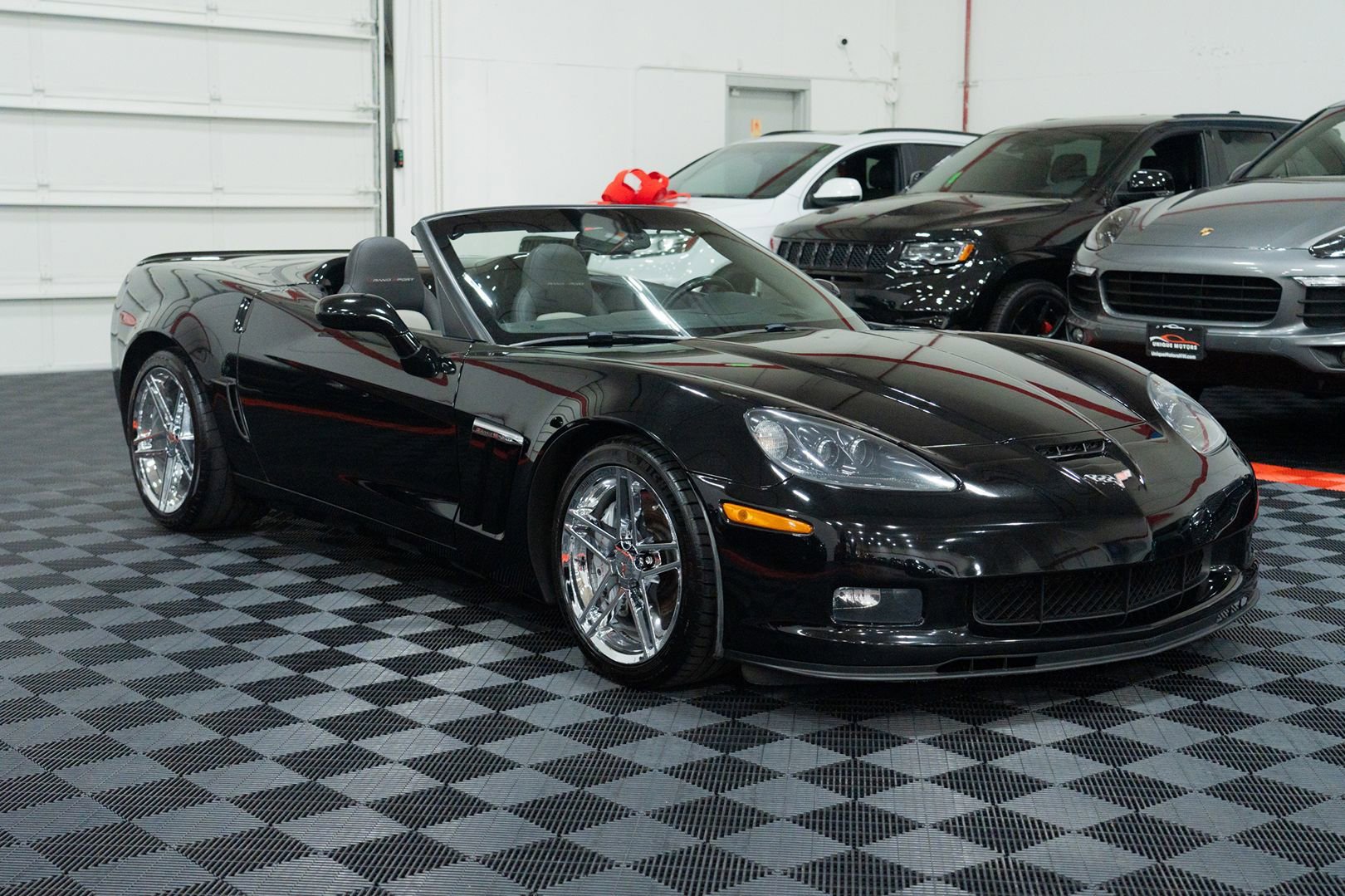 Used 2010 Chevrolet Corvette Grand Sport w/ Preferred Equipment Group RWD image 12