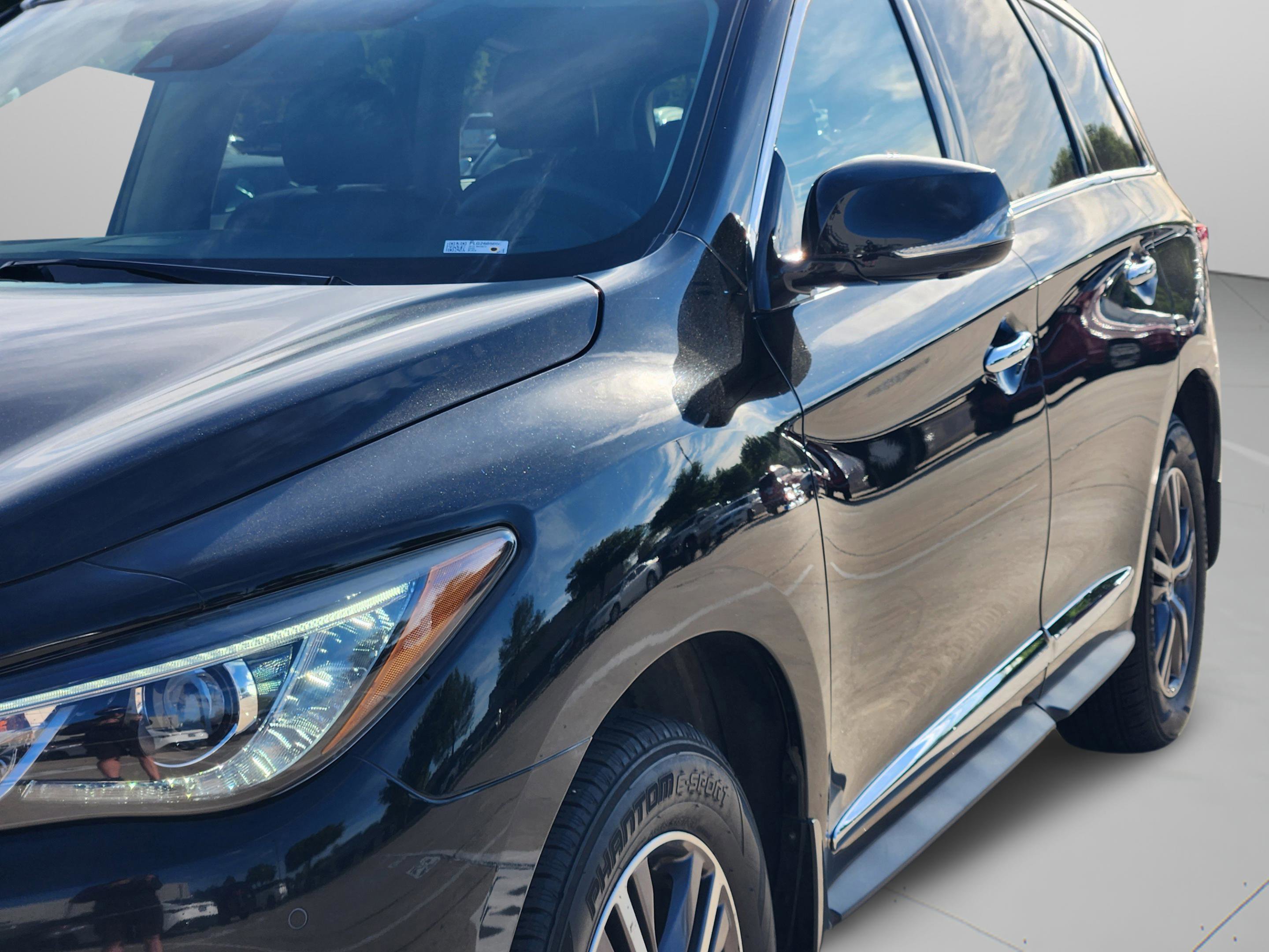 Used 2019 INFINITI QX60 Luxe w/ Essential Package video 2