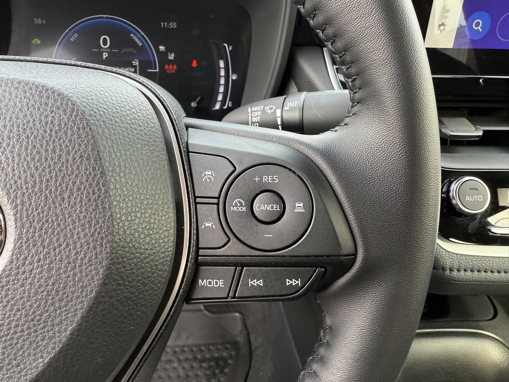 Certified 2025 Toyota Corolla SE image 22