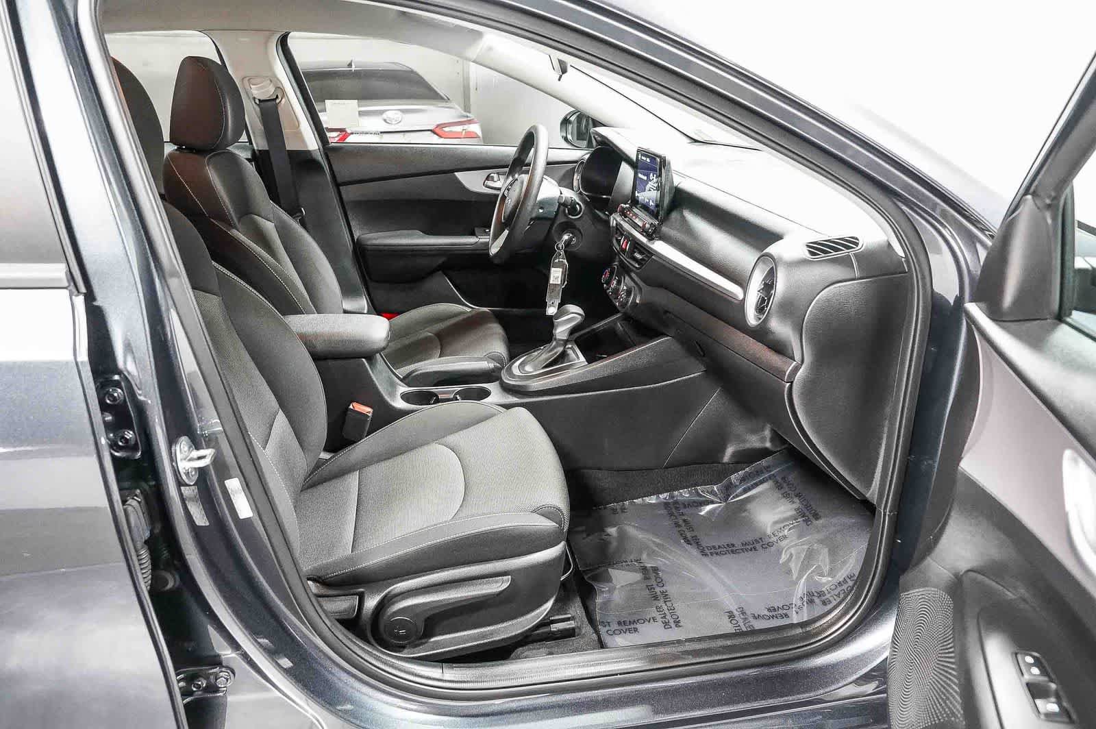 Used 2023 Kia Forte LXS w/ LXS Technology Package FWD image 16