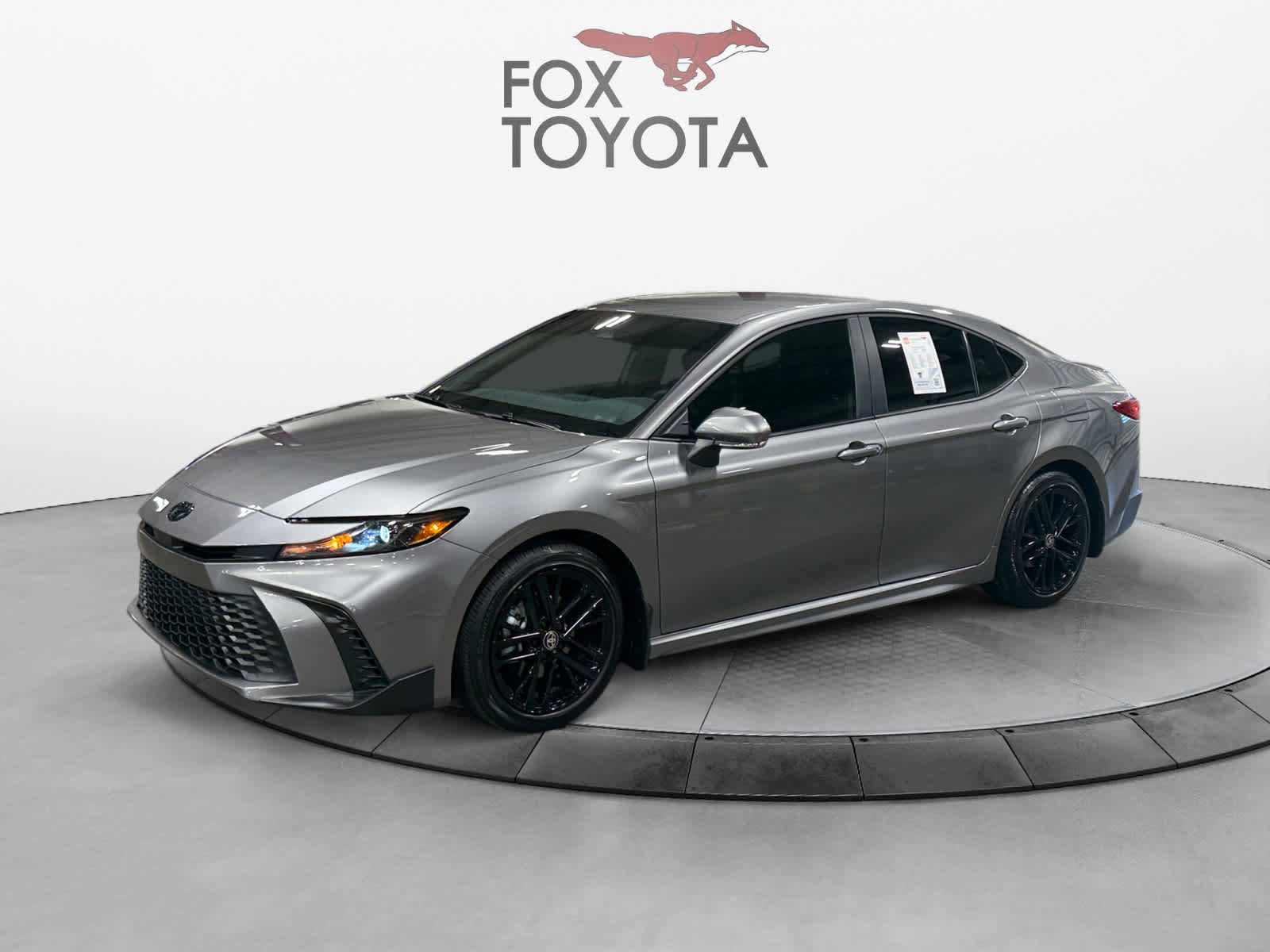 Used 2025 Toyota Camry SE