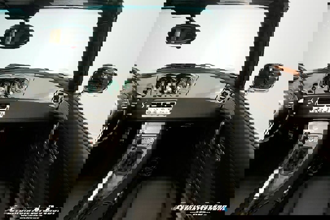 Used 2002 BMW Z8 image 77