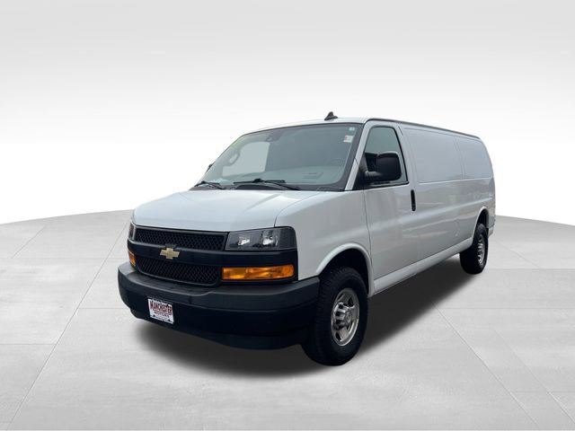 Used 2021 Chevrolet Express 2500 Extended image 3