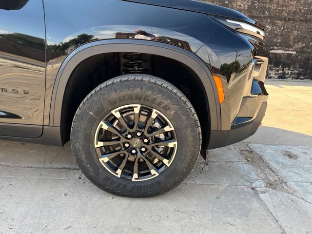 New 2026 Chevrolet Traverse Z71 w/ Driver Confidence Package AWD/4WD image 11