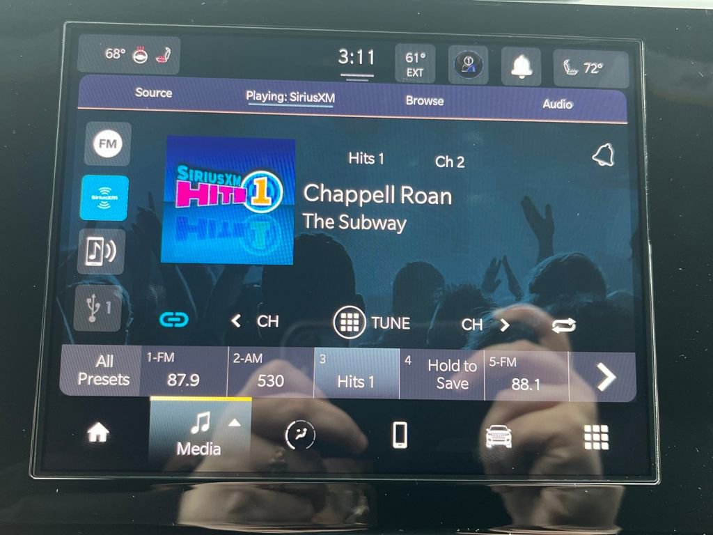 New 2025 Jeep Grand Cherokee L Altitude image 19