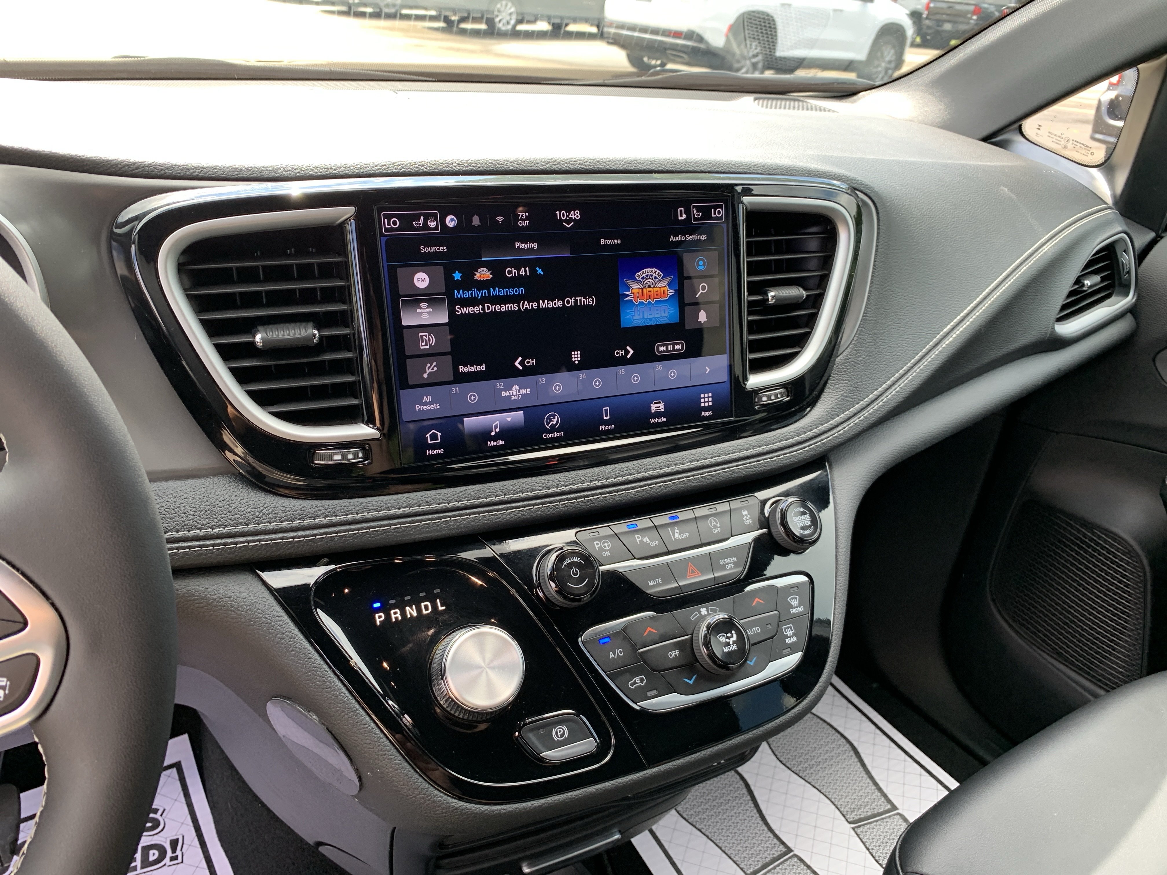 Used 2025 Chrysler Pacifica Select FWD image 33