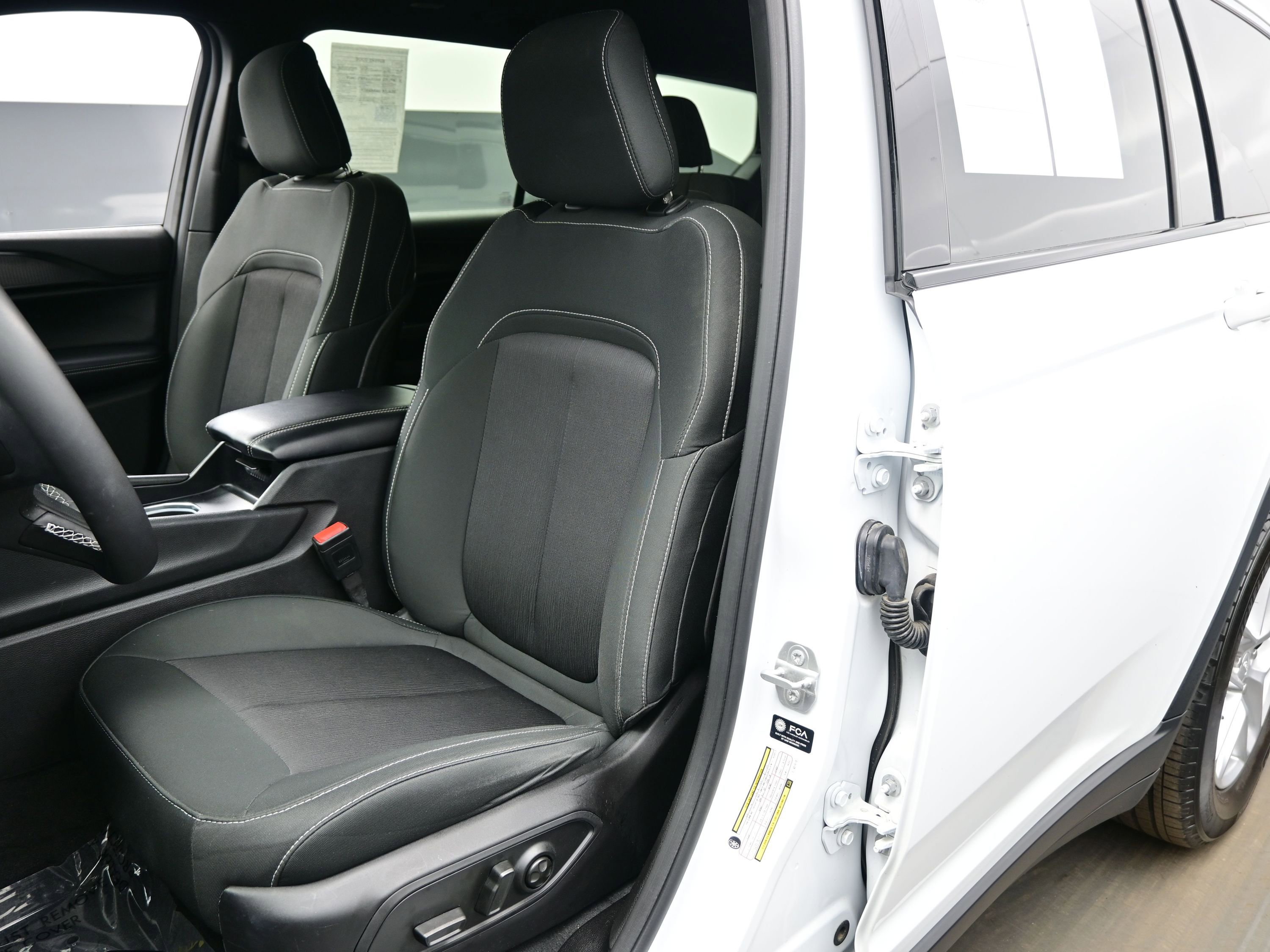 Used 2025 Jeep Grand Cherokee L Laredo w/ Trailer Tow Package image 12