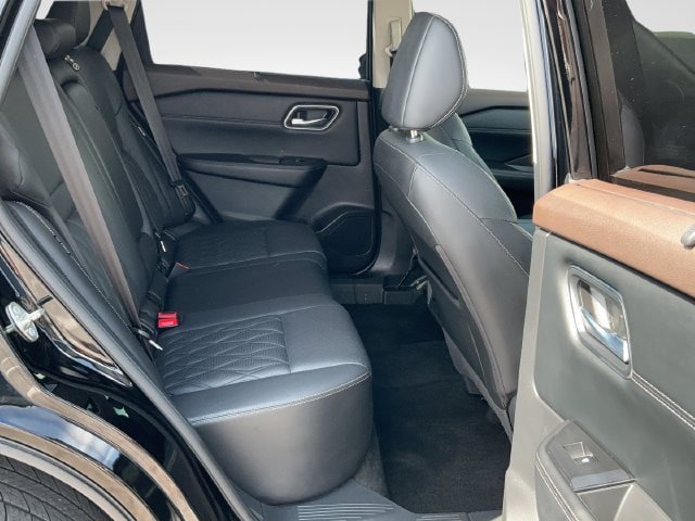Used 2021 Nissan Rogue Platinum AWD/4WD image 33
