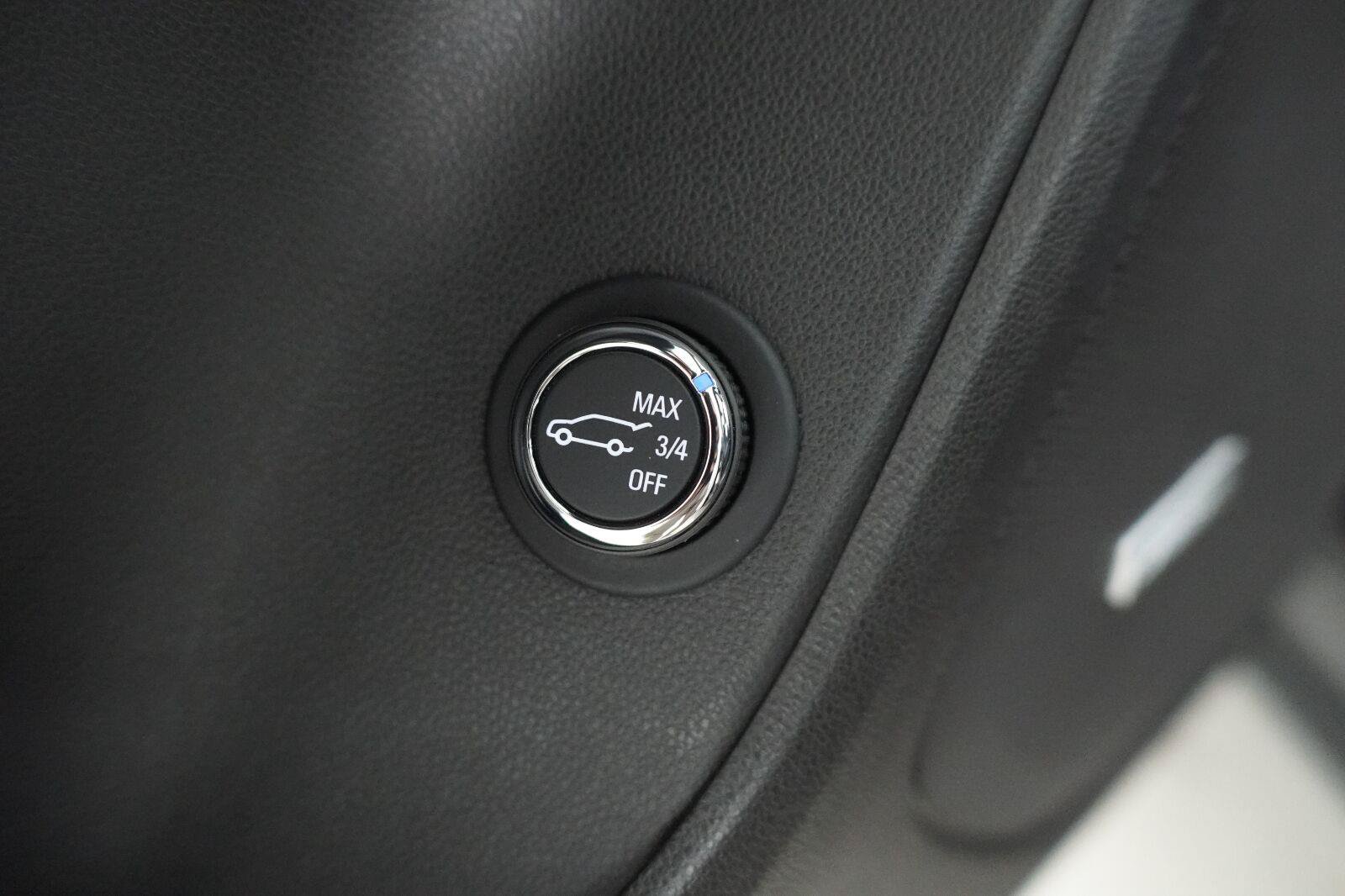 Used 2023 Chevrolet Blazer RS w/ Driver Confidence II Package FWD image 26