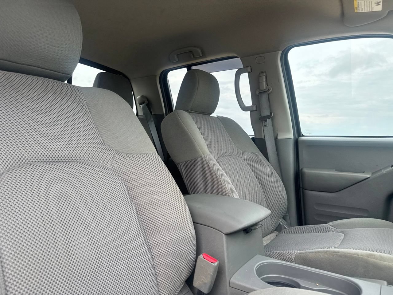 Certified 2020 Nissan Frontier SV w/ Midnight Edition Floor Mats RWD image 28