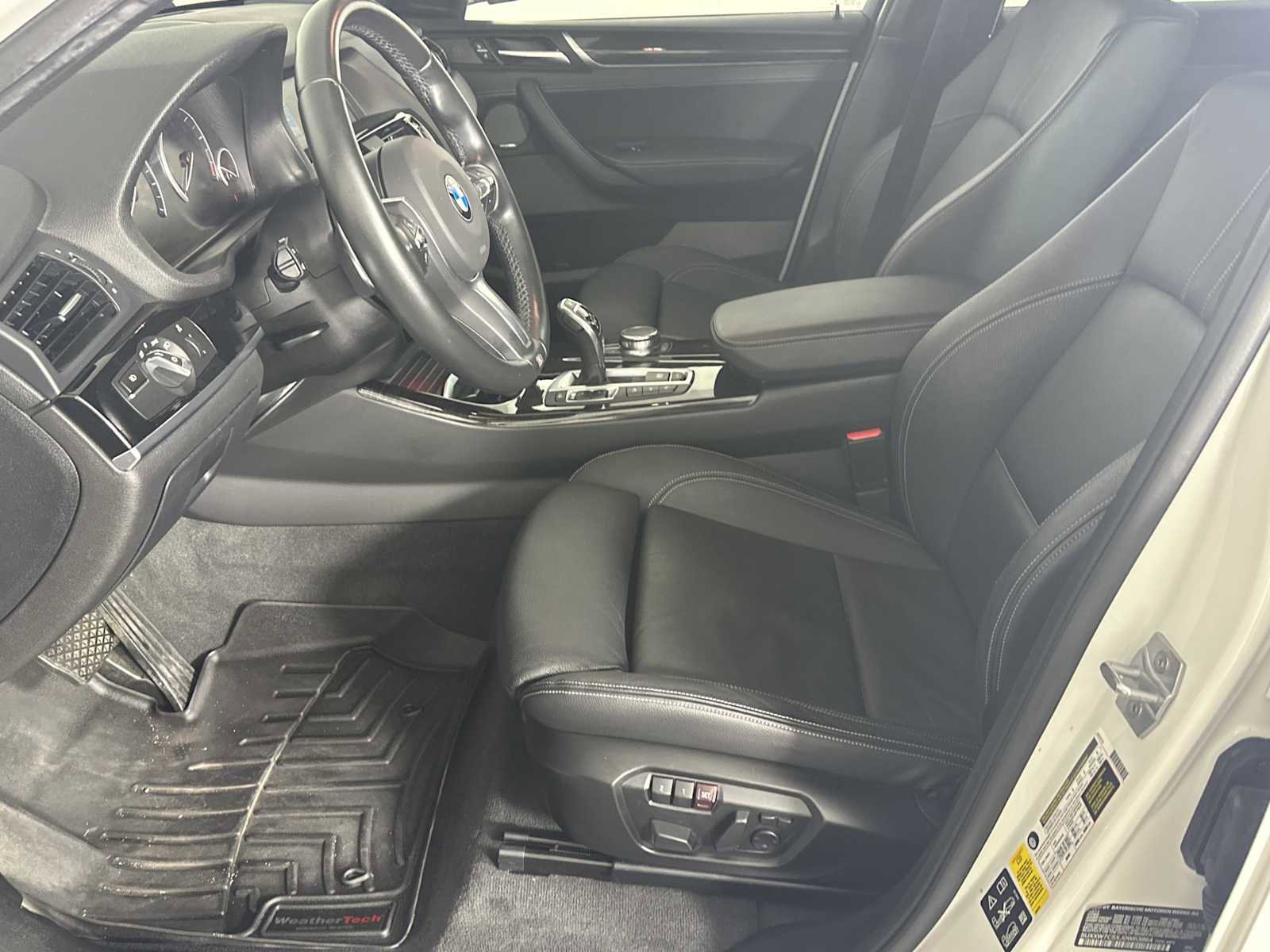 Used 2018 BMW X4 M40i AWD/4WD image 8
