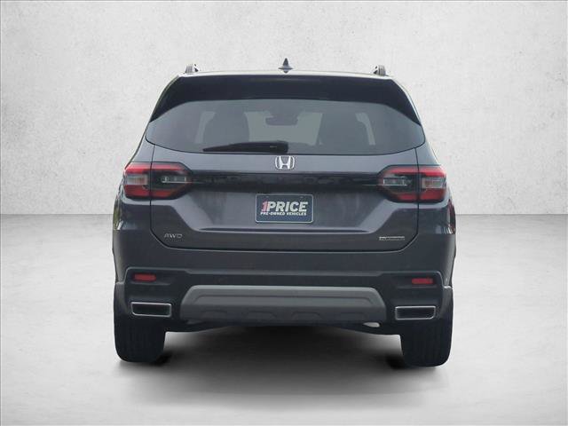 Certified 2023 Honda Pilot Touring image 7