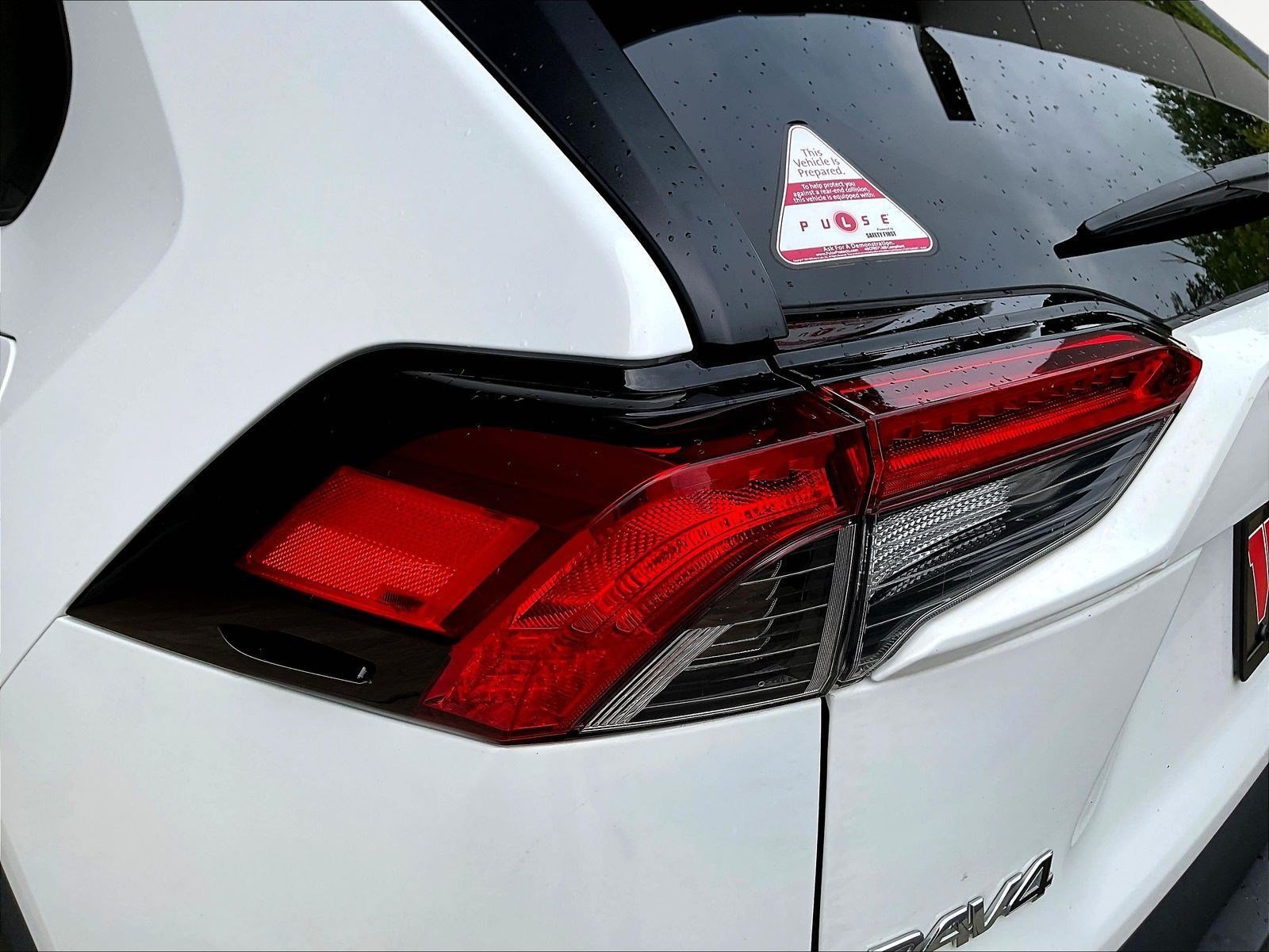 Used 2021 Toyota RAV4 XLE w/ Convenience Package AWD/4WD image 23