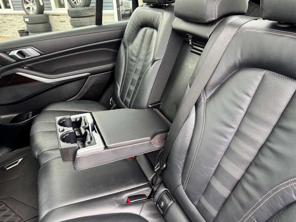 Used 2020 BMW X7 xDrive40i w/ Cold Weather Package image 37