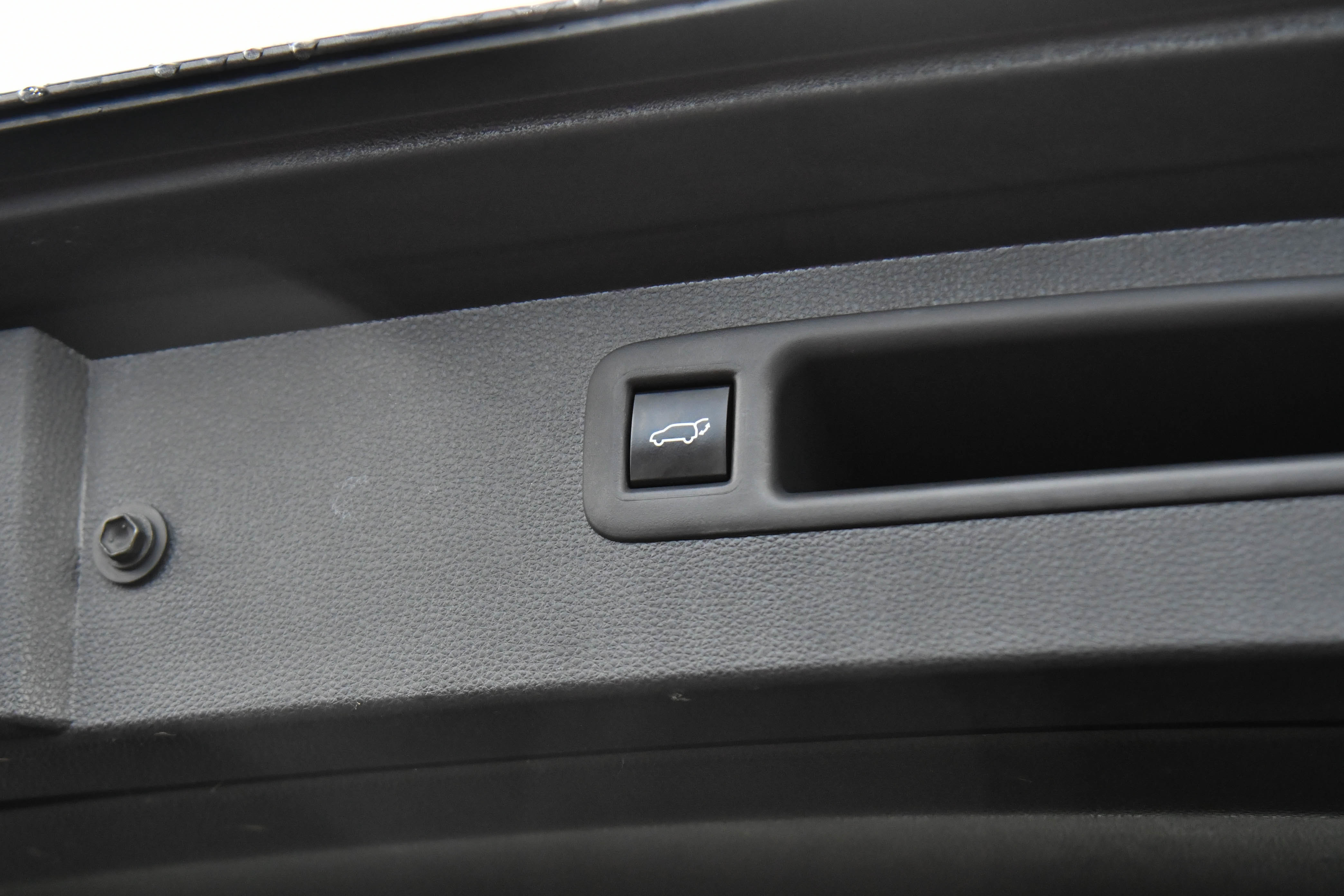 Used 2023 Toyota Highlander XLE AWD/4WD image 46