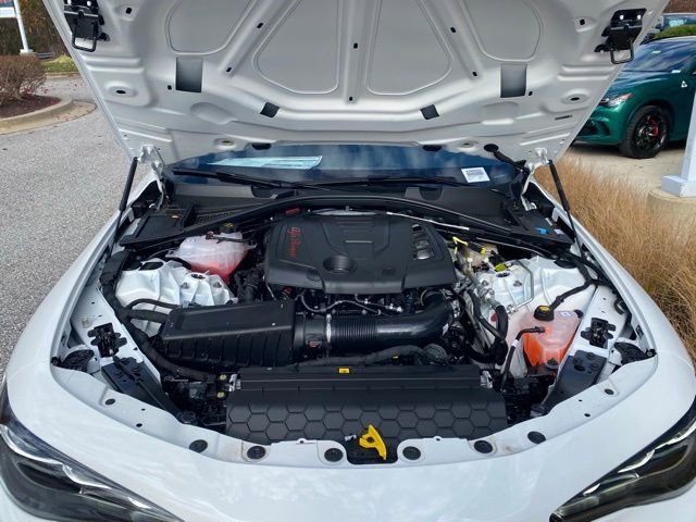 New 2025 Alfa Romeo Giulia AWD image 10