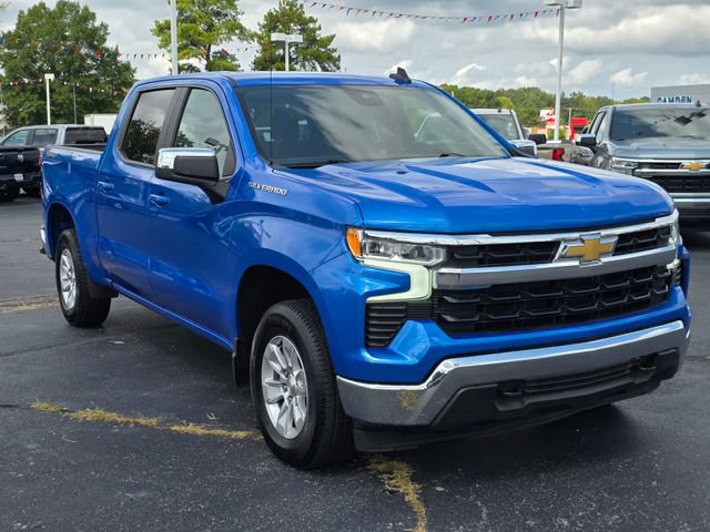 Used 2025 Chevrolet Silverado 1500 LT AWD/4WD image 18