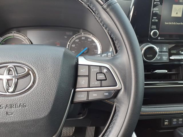 Used 2022 Toyota Highlander Bronze Edition image 10
