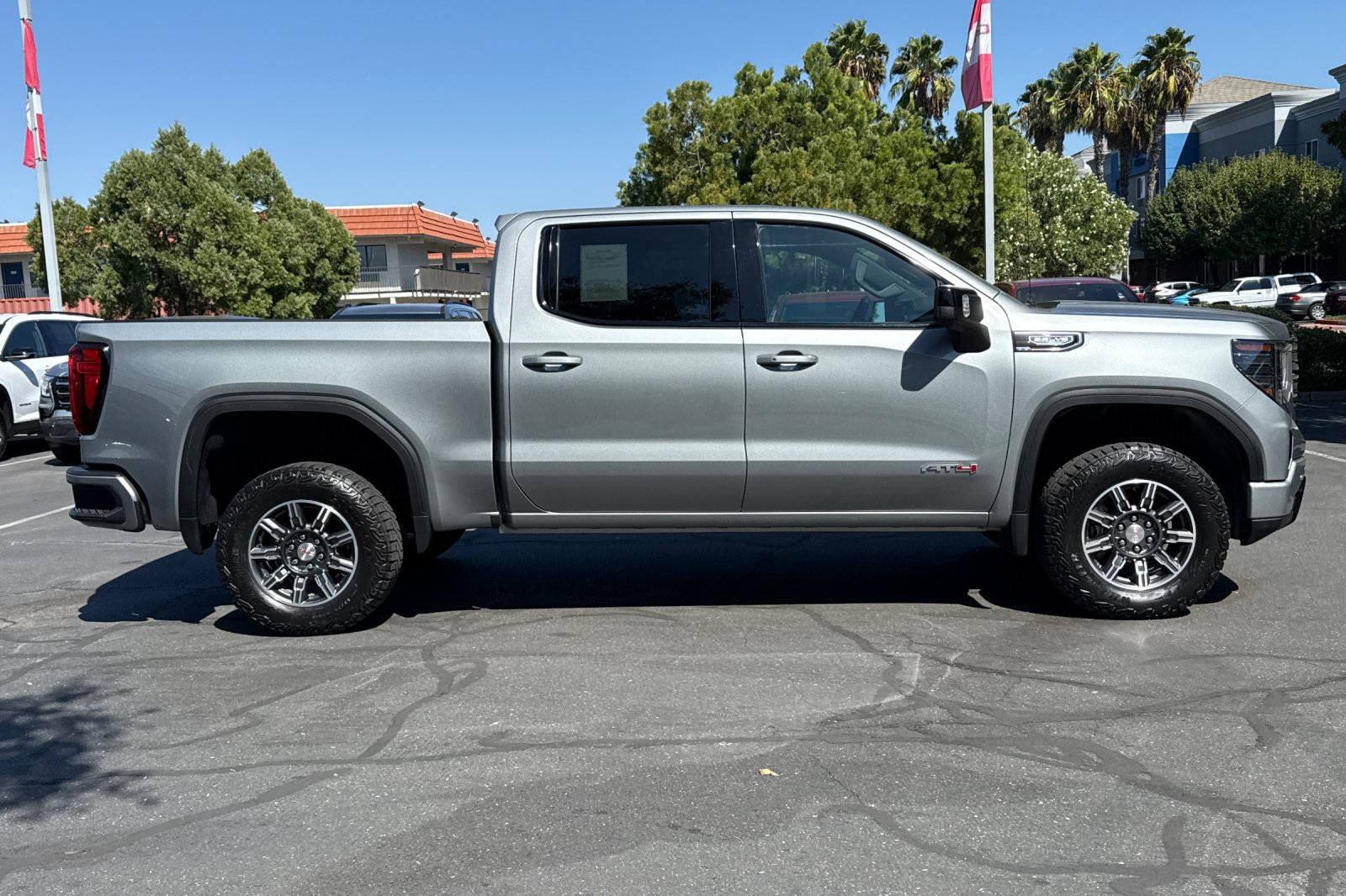 Used 2025 GMC Sierra 1500 AT4 AWD/4WD image 3