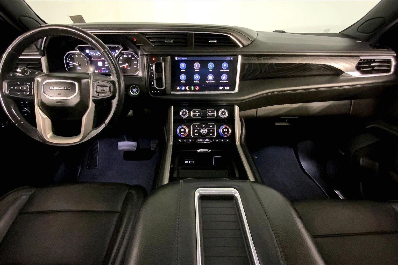 Used 2021 GMC Yukon Denali w/ Denali Premium Package AWD/4WD image 15