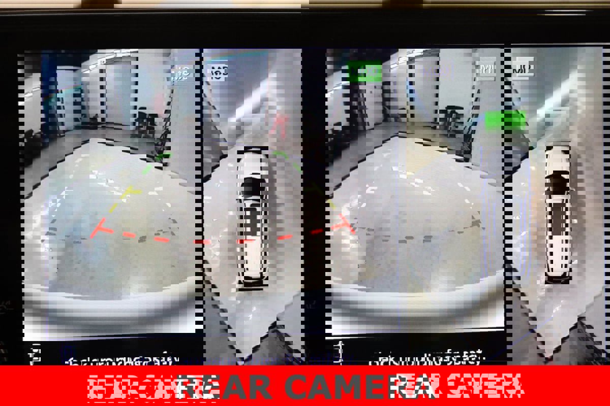 Used 2022 Nissan Pathfinder Platinum w/ Cargo Package image 18