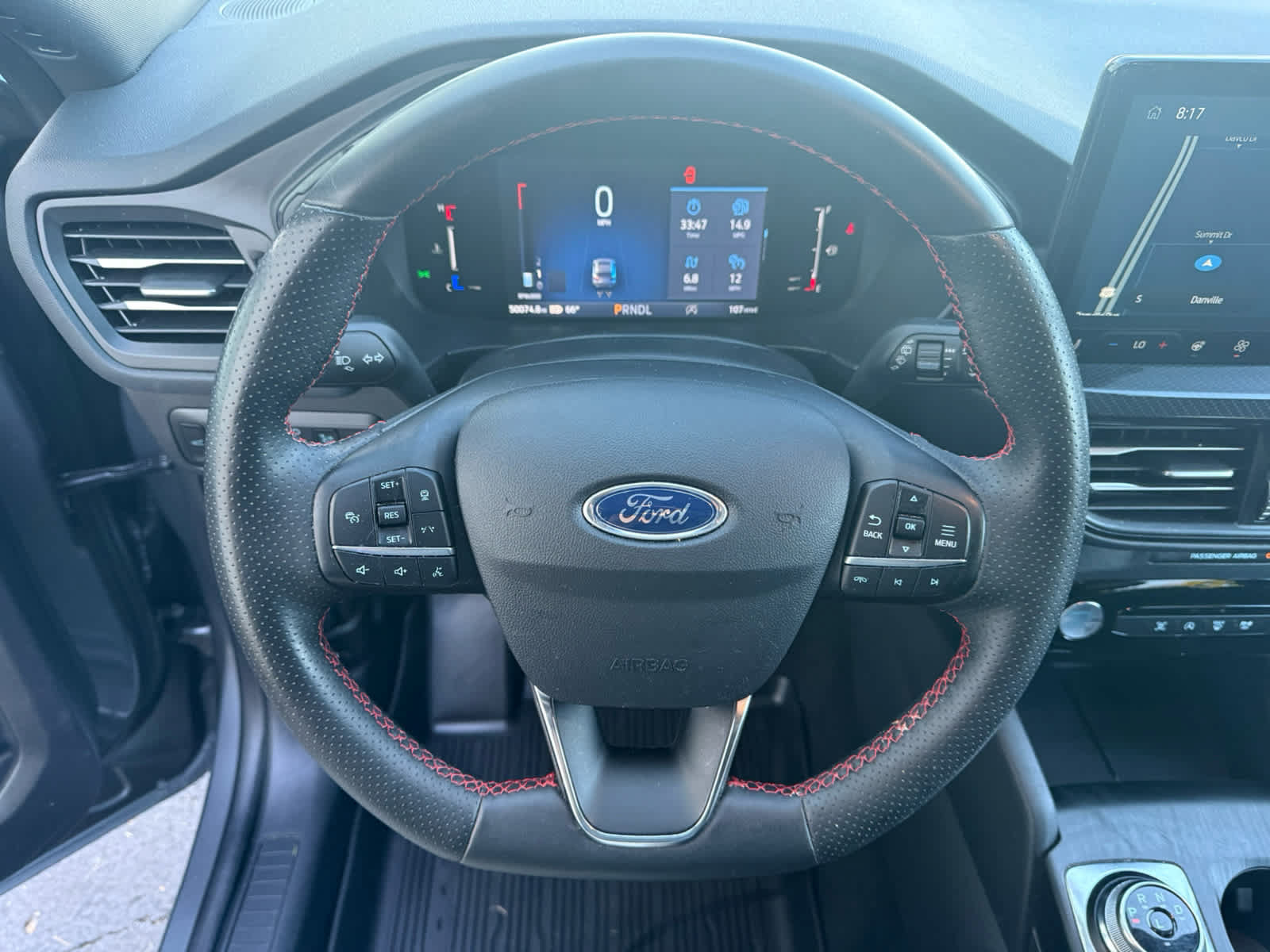 Used 2024 Ford Escape ST-Line w/ Tech Pack #1 AWD/4WD image 2