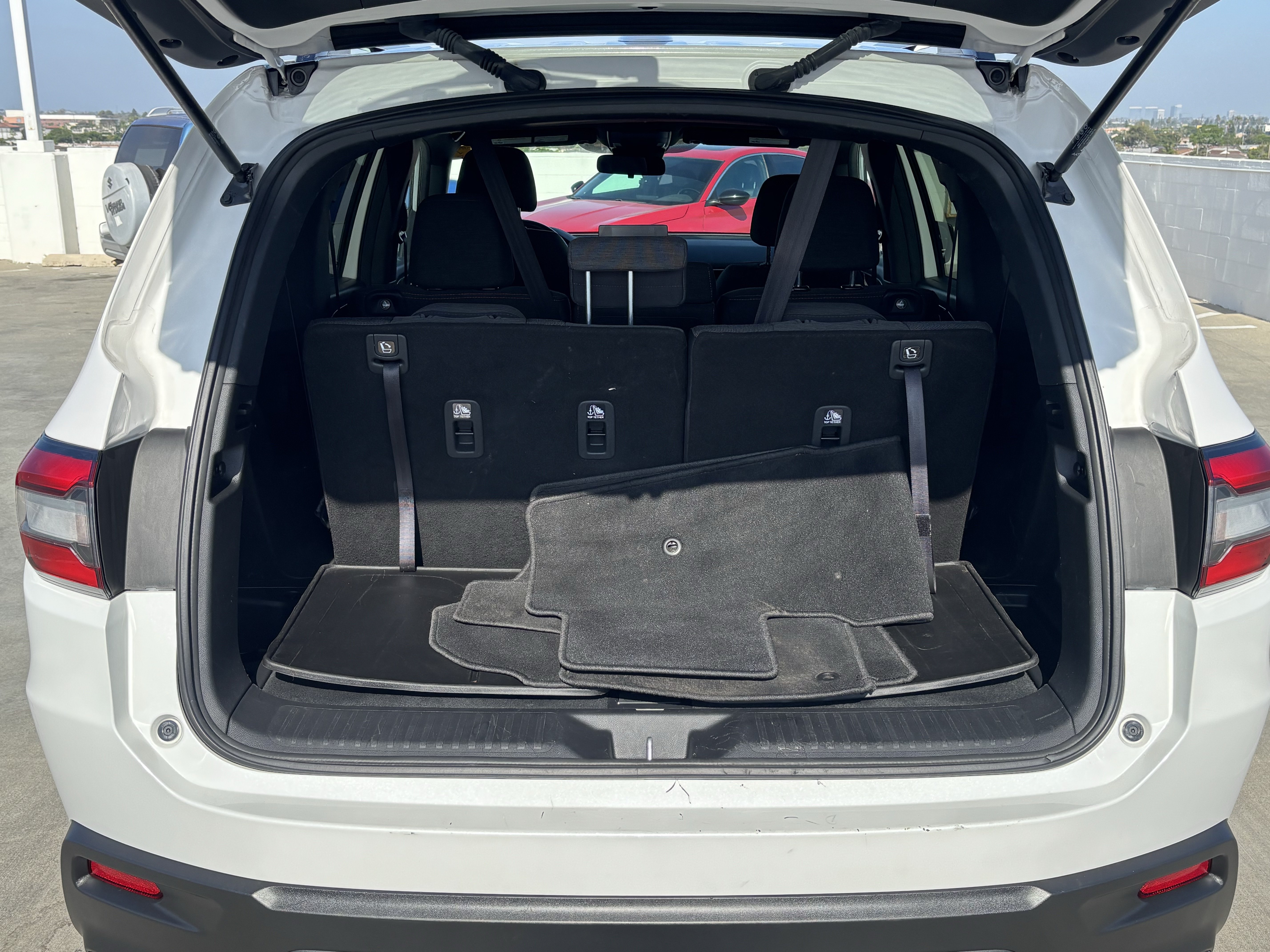 Used 2025 Honda Pilot Sport image 12