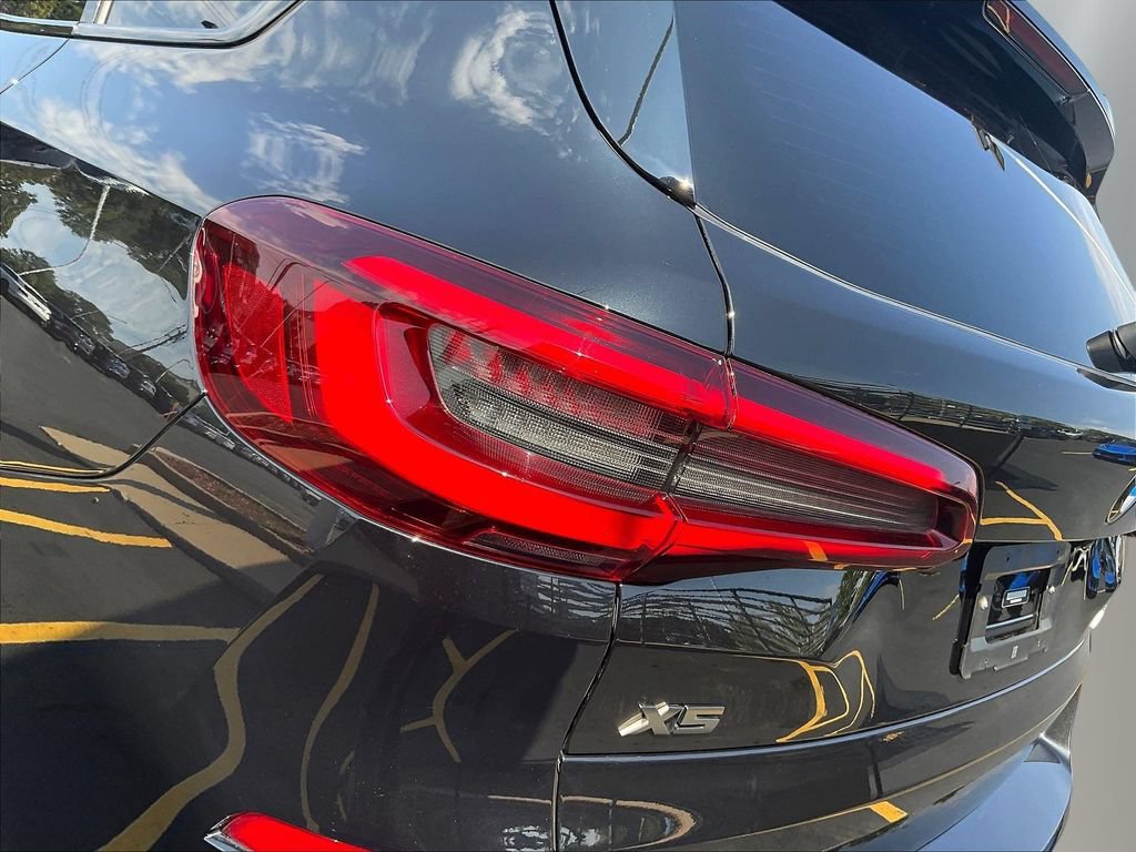 Used 2023 BMW X5 M50i w/ Climate Comfort Package AWD/4WD image 22