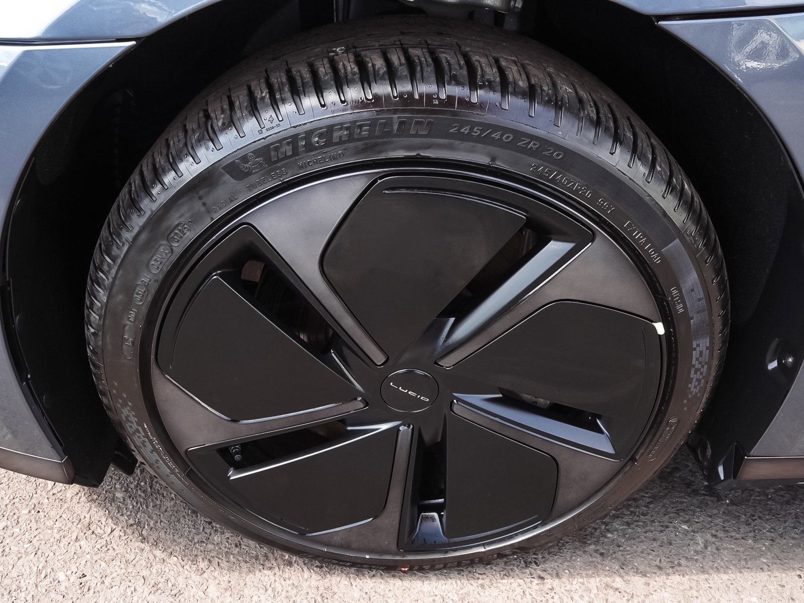 Used 2024 Lucid Air Touring image 8