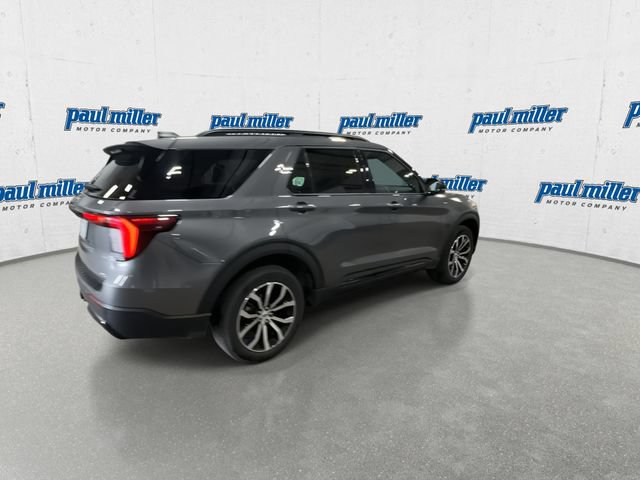 Used 2025 Ford Explorer ST-Line AWD/4WD image 11