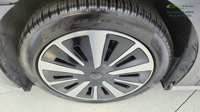Used 2024 Lucid Air Touring image 57