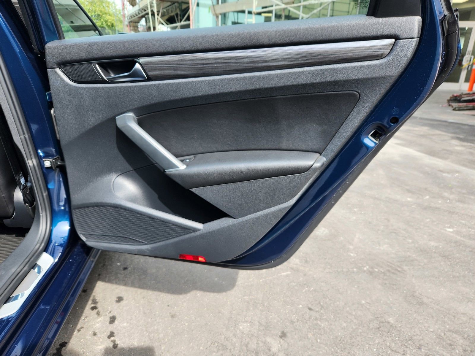 Used 2021 Volkswagen Passat 2.0T R-Line FWD image 21