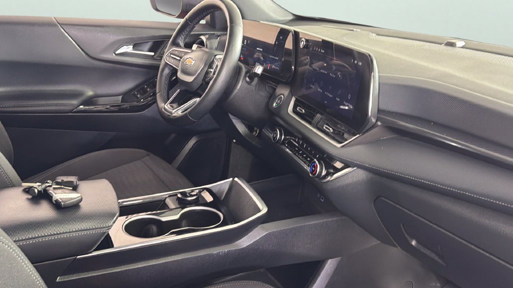 Certified 2026 Chevrolet Equinox LT w/ Safety and Technology Package FWD image 36