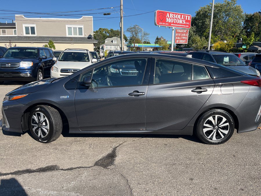 Used 2017 Toyota Prius Prime Plus FWD image 8