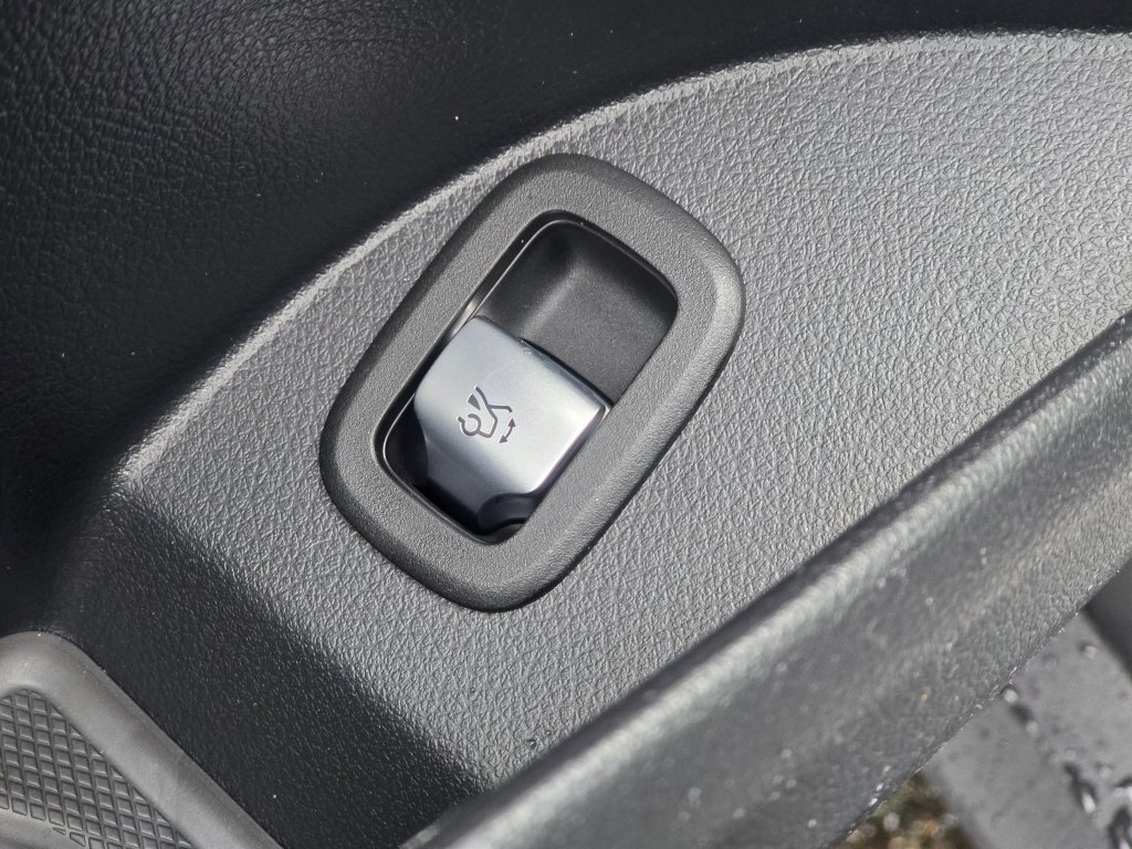 New 2026 Mercedes-Benz GLC 300 4MATIC image 34