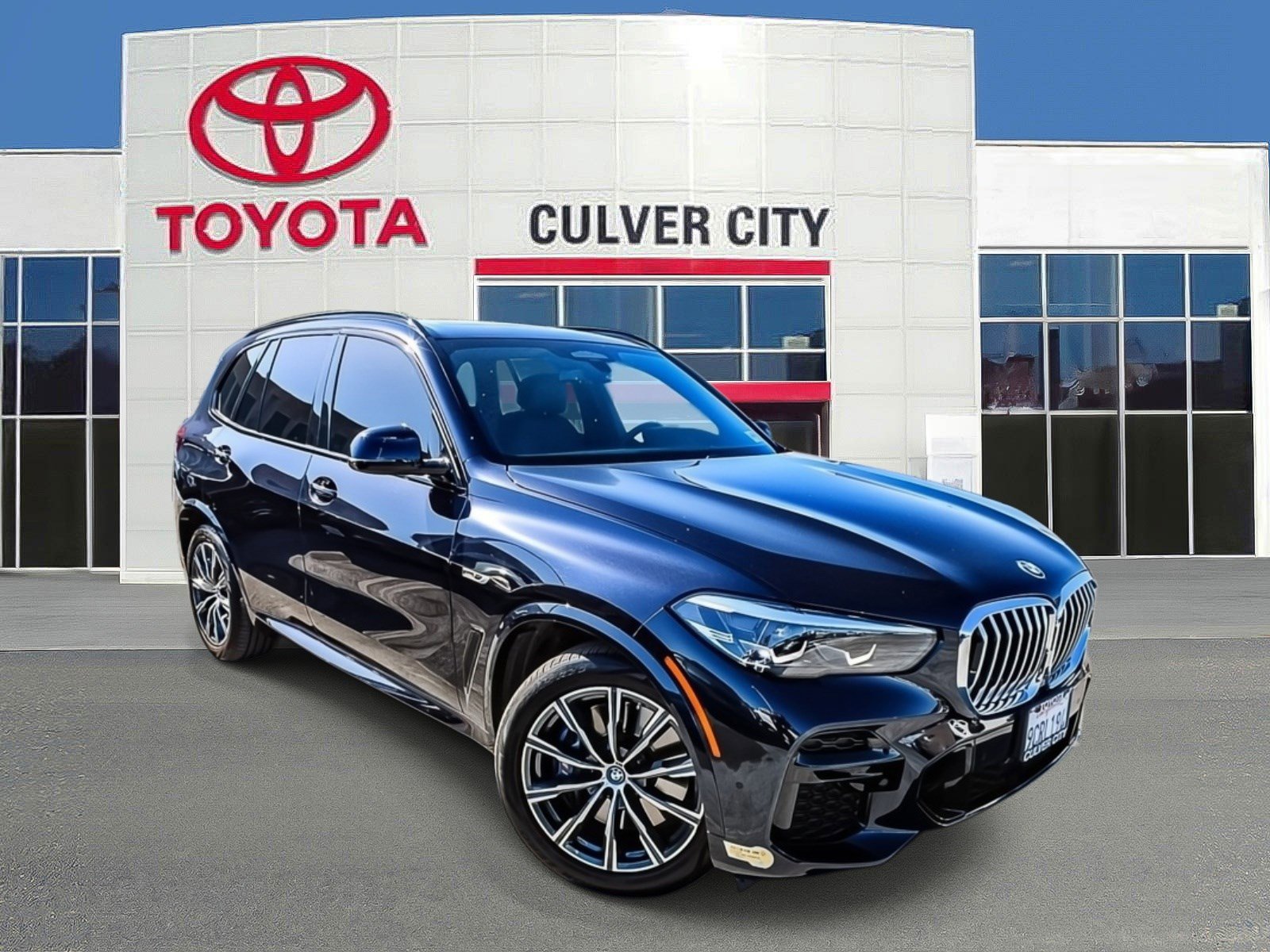 Used 2022 BMW X5 xDrive45e w/ M Sport Package