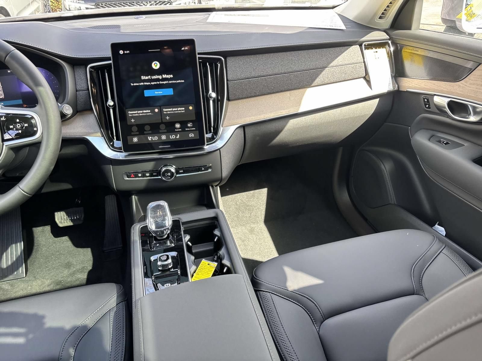 New 2026 Volvo XC90 B6 Plus w/ Protection Package Premier AWD/4WD image 31