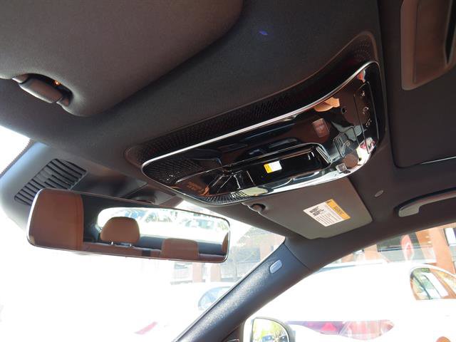 Used 2025 Mercedes-Benz C 300 4MATIC Sedan image 18