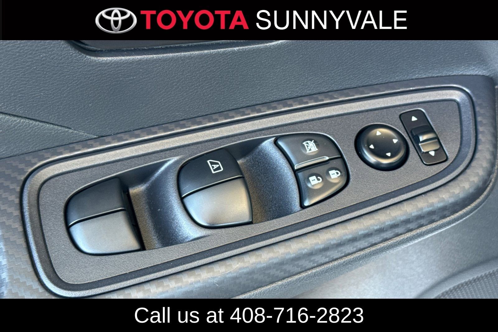 Used 2024 Nissan Versa S FWD image 17