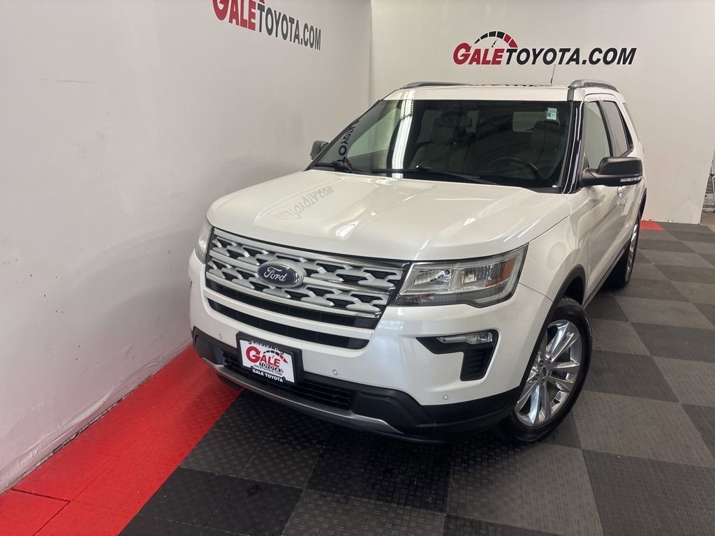 Used 2019 Ford Explorer XLT w/ Equipment Group 202A image 3