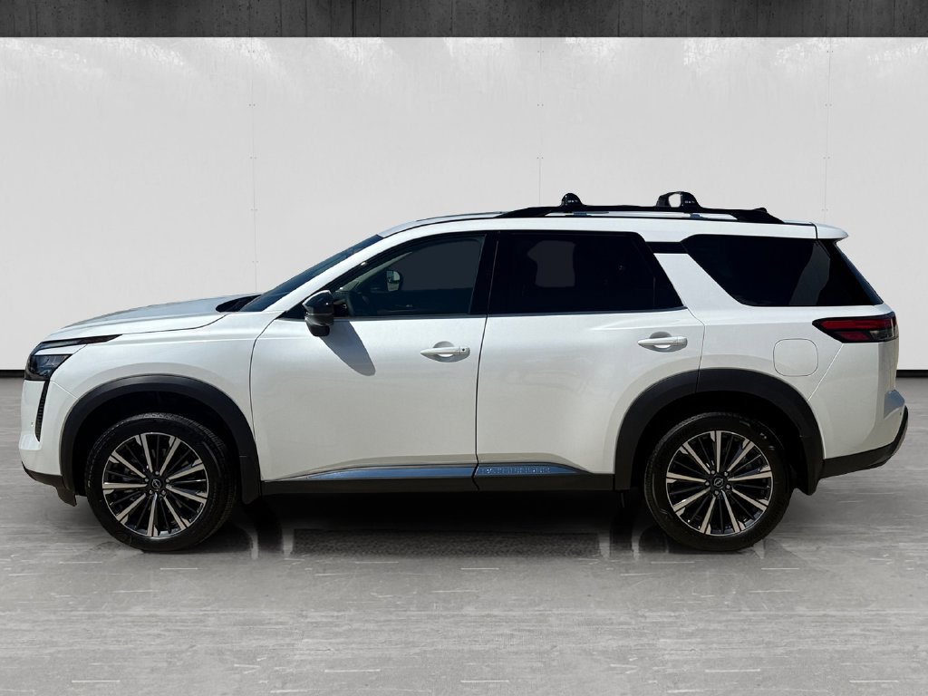New 2026 Nissan Pathfinder Platinum FWD image 2