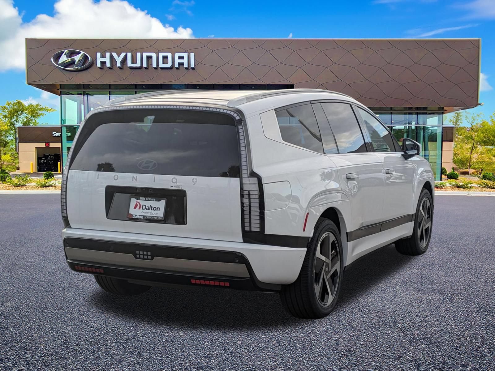 New 2026 Hyundai Ioniq 9 Calligraphy AWD/4WD image 4
