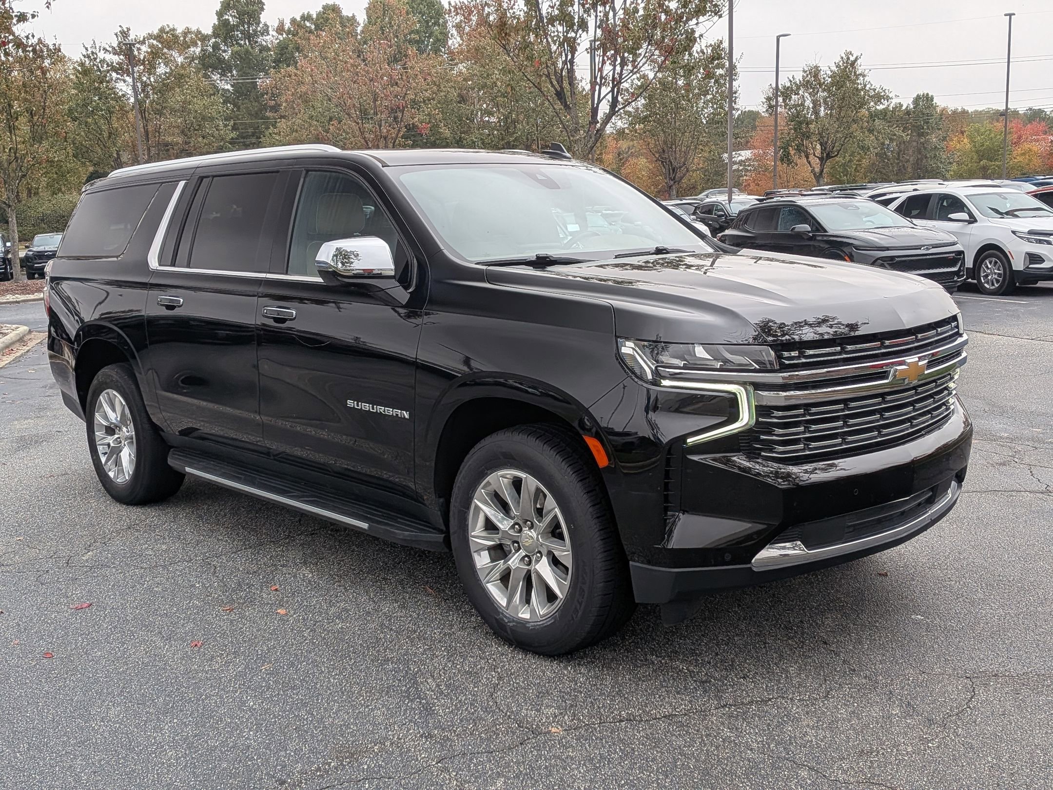 Used 2021 Chevrolet Suburban Premier image 2