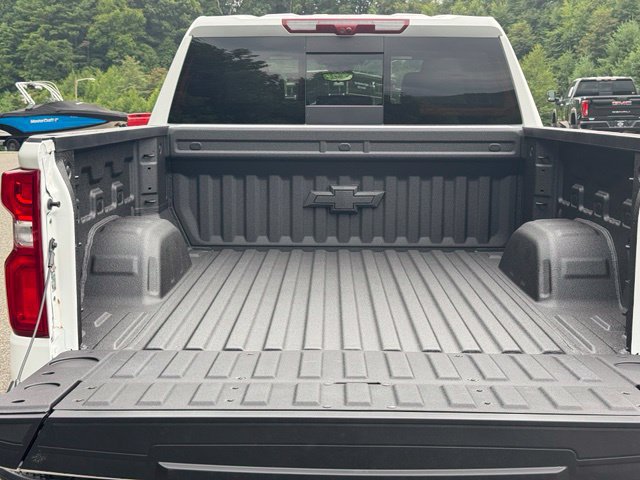 New 2026 Chevrolet Silverado 1500 ZR2 w/ LPO, Dark Essentials Package AWD/4WD image 31